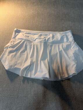 Lululemon Athletica White Pleated Tennis Skort Size 10